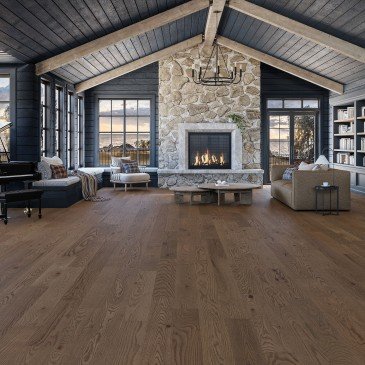 Red Oak Hardwood flooring / Elora Mirage Escape