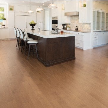 Golden Maple Hardwood flooring / Sierra Mirage Admiration / Inspiration