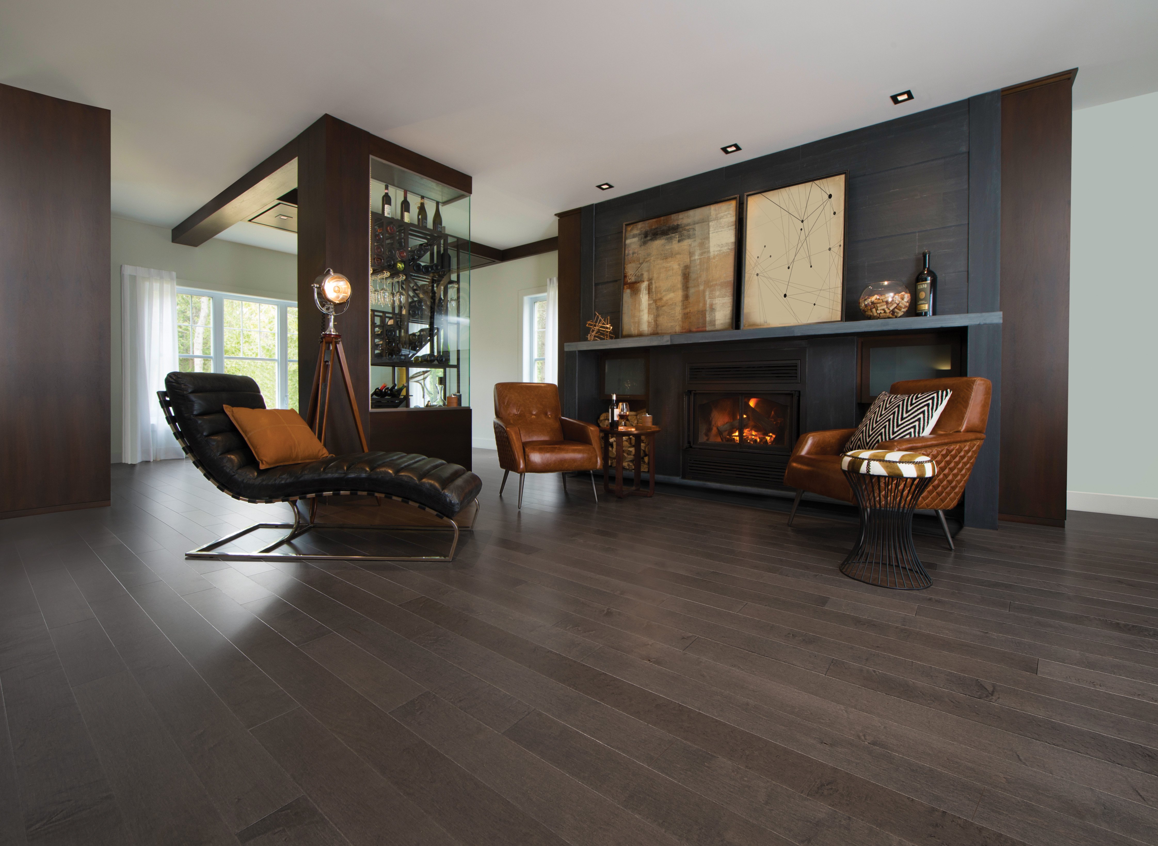 Maple Charcoal Exclusive Smooth - Ambience image