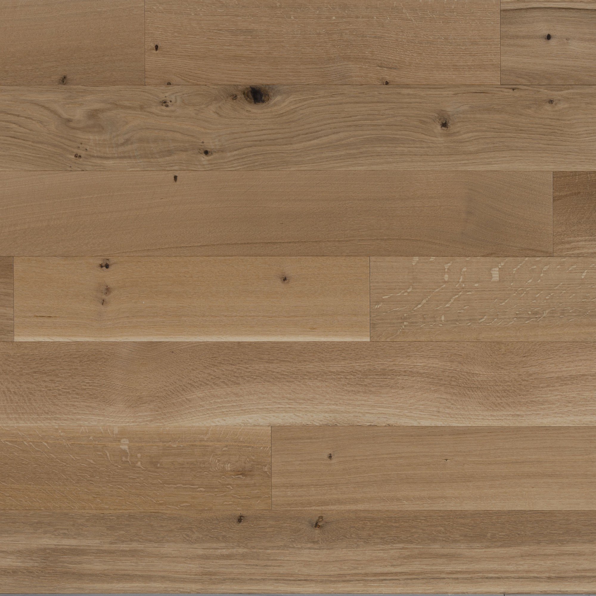 White Oak Natural R&Q Character Brushed - Floor image