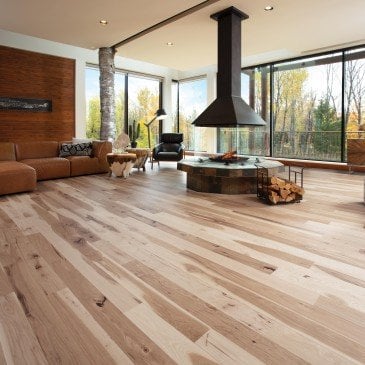 Natural Hickory Hardwood flooring / Natural Mirage Natural