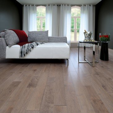 Brown Maple Hardwood flooring / Greystone Mirage Admiration / Inspiration