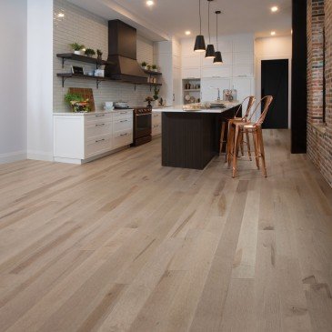 Beige Maple Hardwood flooring / Rio Mirage Herringbone / Inspiration